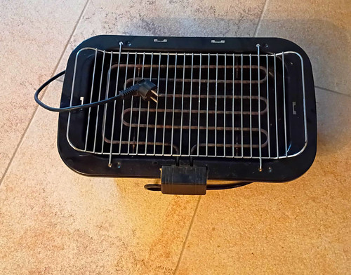 Elektrischer tischgrill aus - elektrischer,